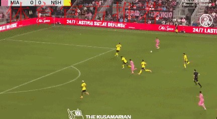 38岁梅西起飞：鱼跃冲顶 犹如空中捕猎！美职联30球 全场狂欢